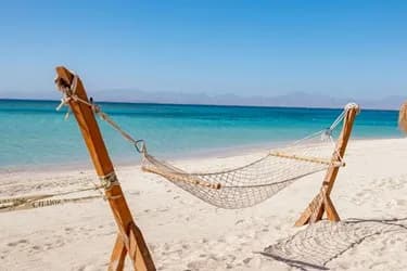 Hola Hola Beach - image 2