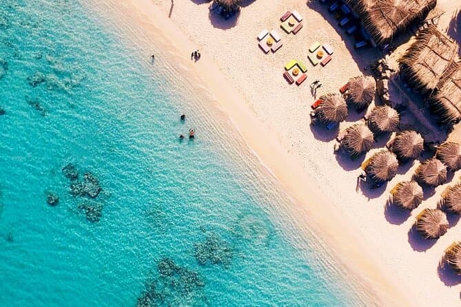 Hola Hola Beach - image 5