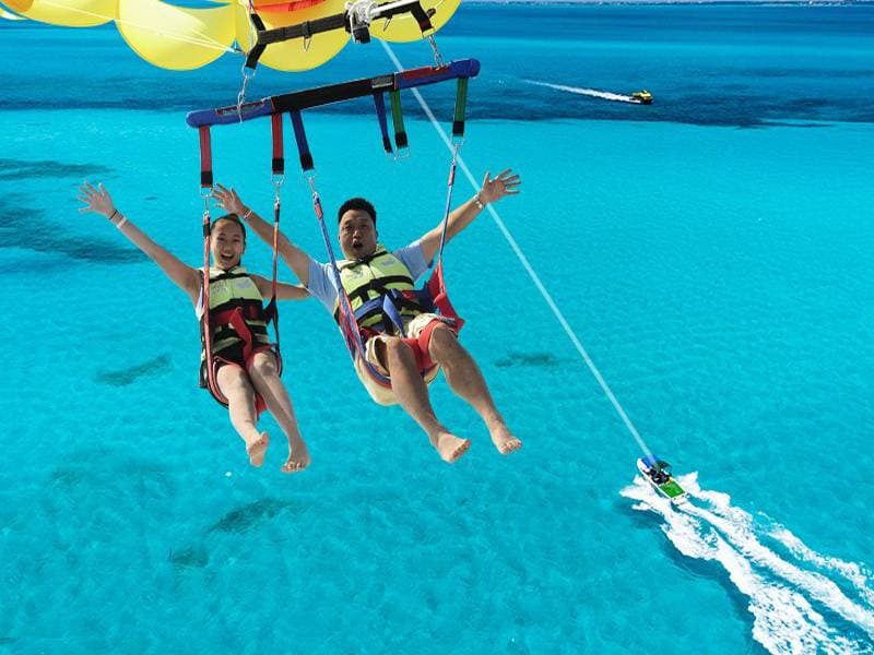 Parasailing - image 2