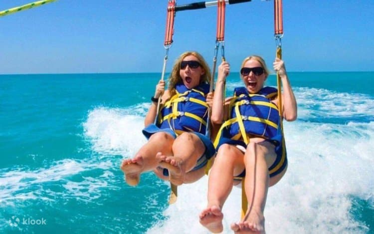 Parasailing - image 4