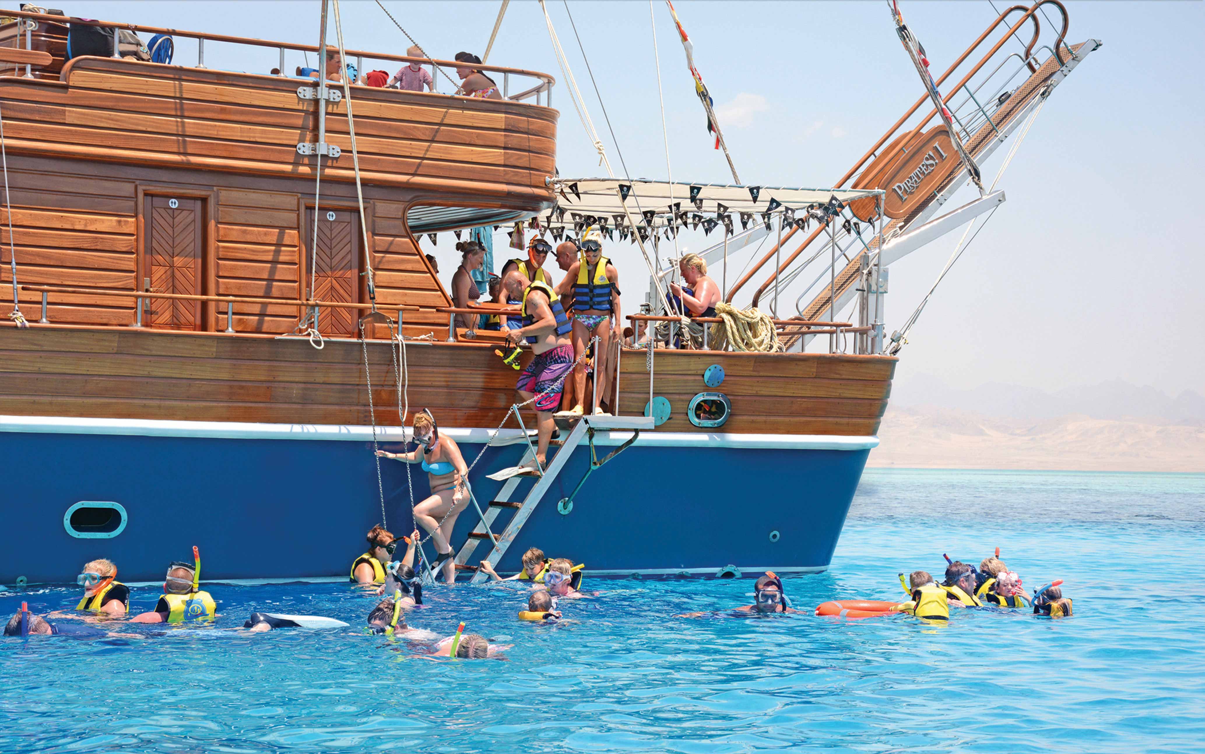 Pirates Sailing Boat - image 1